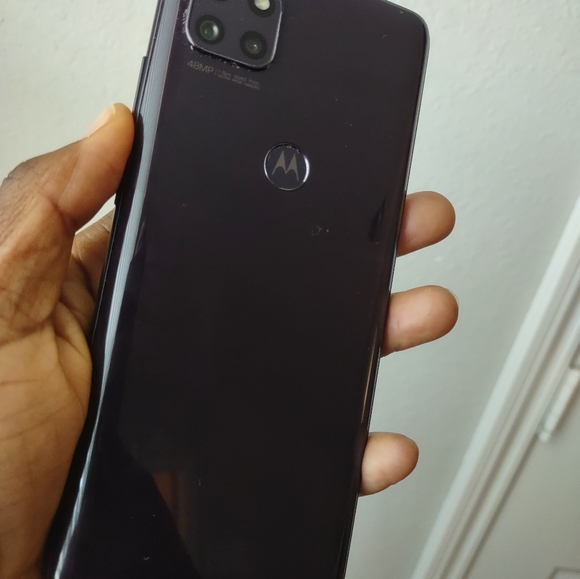 Motorola One Ace 5G 128 GB T-Mobile/Sprint - Picture 8 of 9